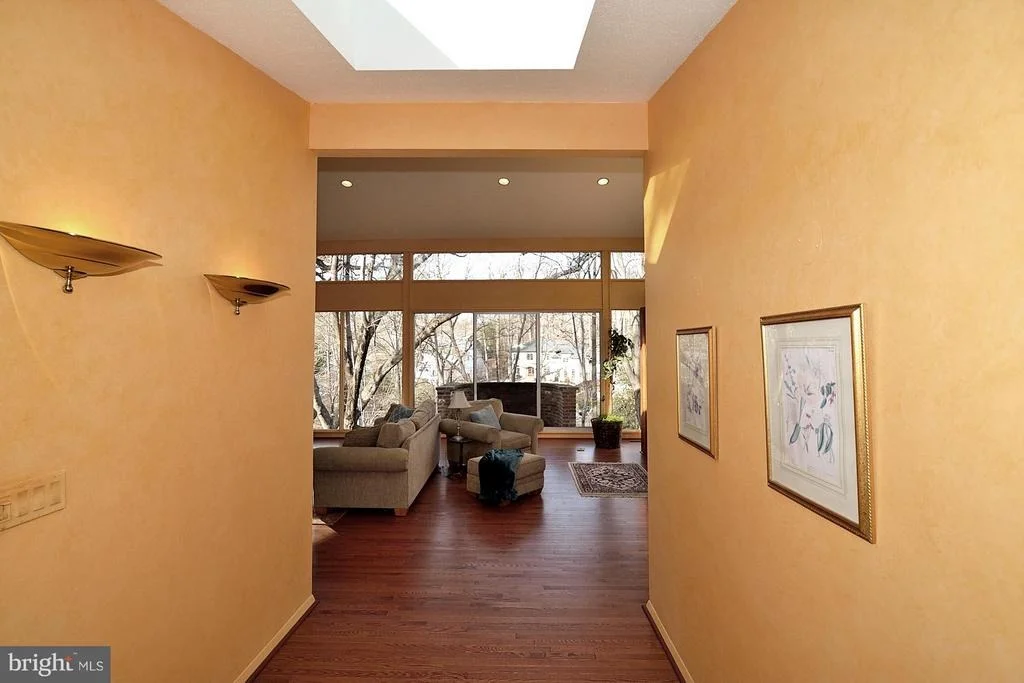 Photo of 4 BUTTONWOOD LANE