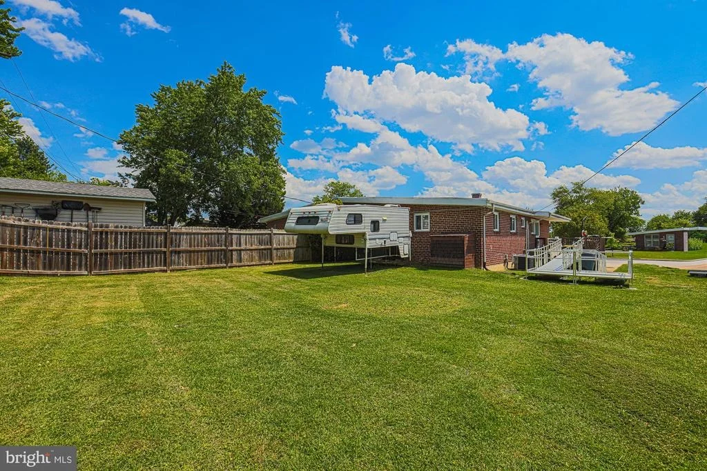 Photo of 6649 CHIPPEWA DRIVE