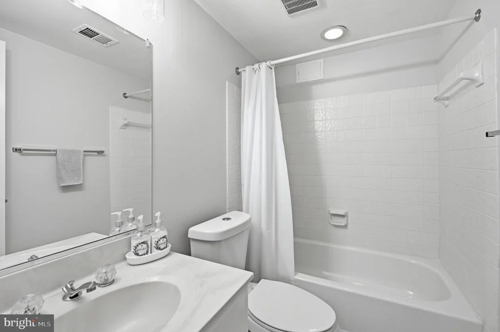 Photo of 12101 GATEWATER DRIVE