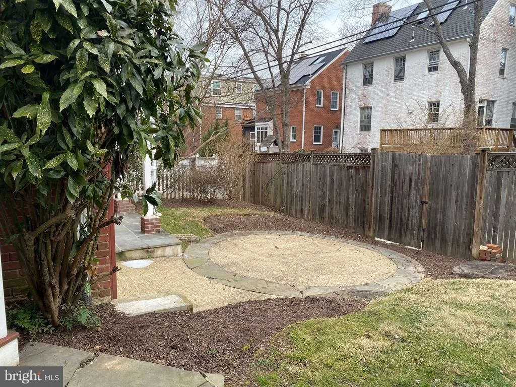 Photo of 4445 FARADAY PLACE NW