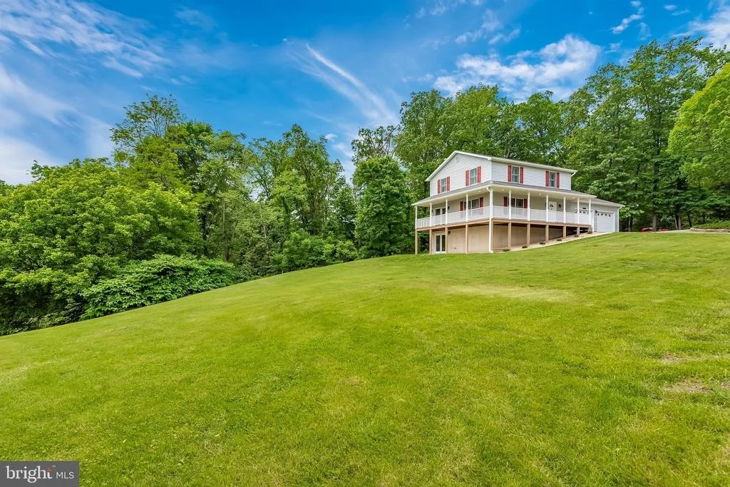 Photo of 6803 PLANTATION ROAD
