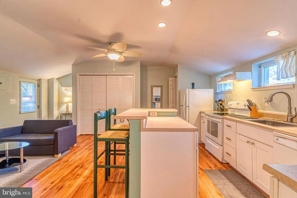 Photo of 16185 BRADBURN LANE