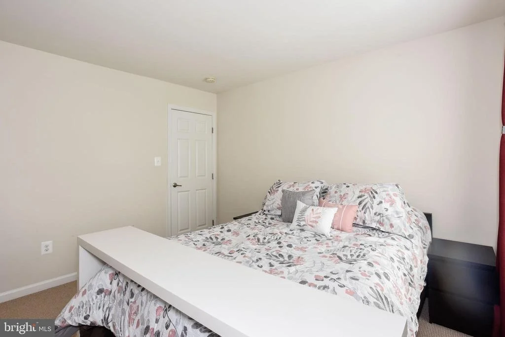 Photo of 9106 SEWARD STREET