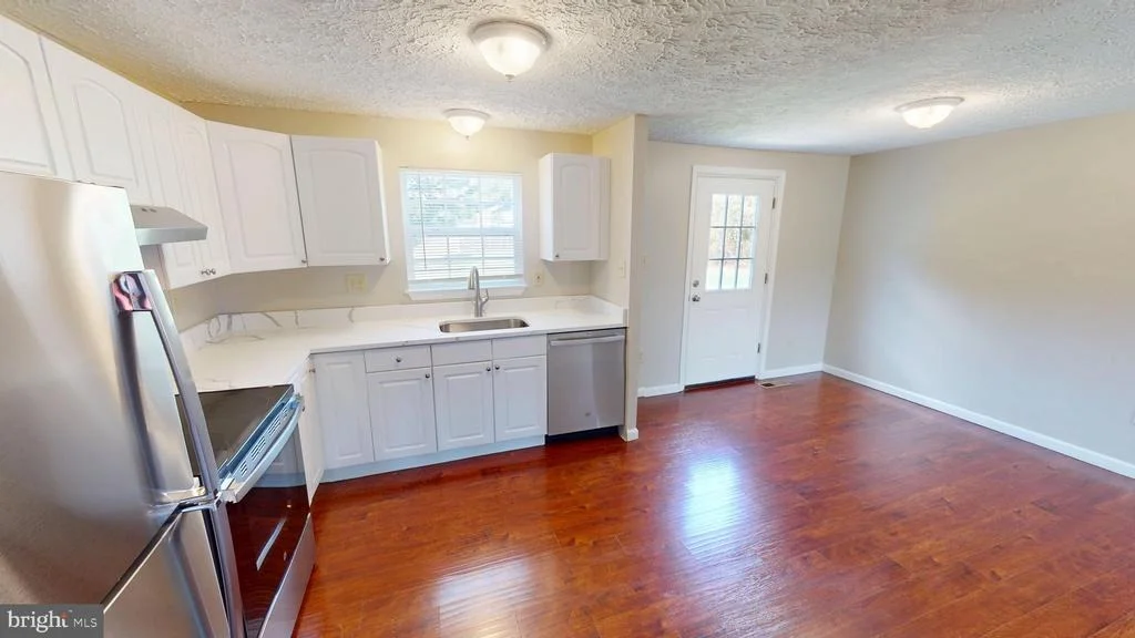 Photo of 1180 BANNISTER CIRCLE