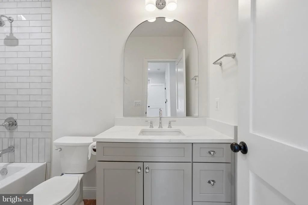 Photo of 3400 SAYLOR PLACE
