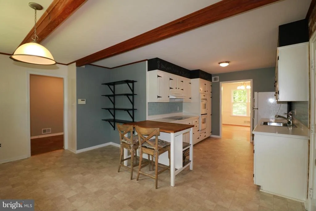 Photo of 525 WHITINGHAM DRIVE