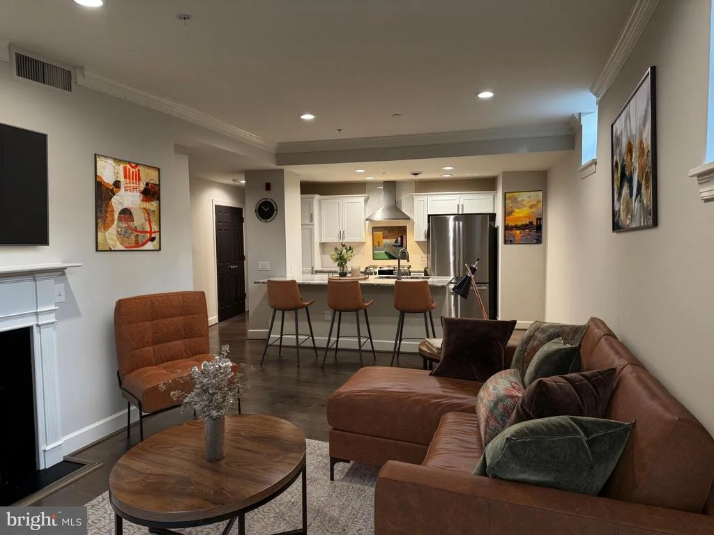 Photo of Unit PLA at 413 STUART CIRCLE