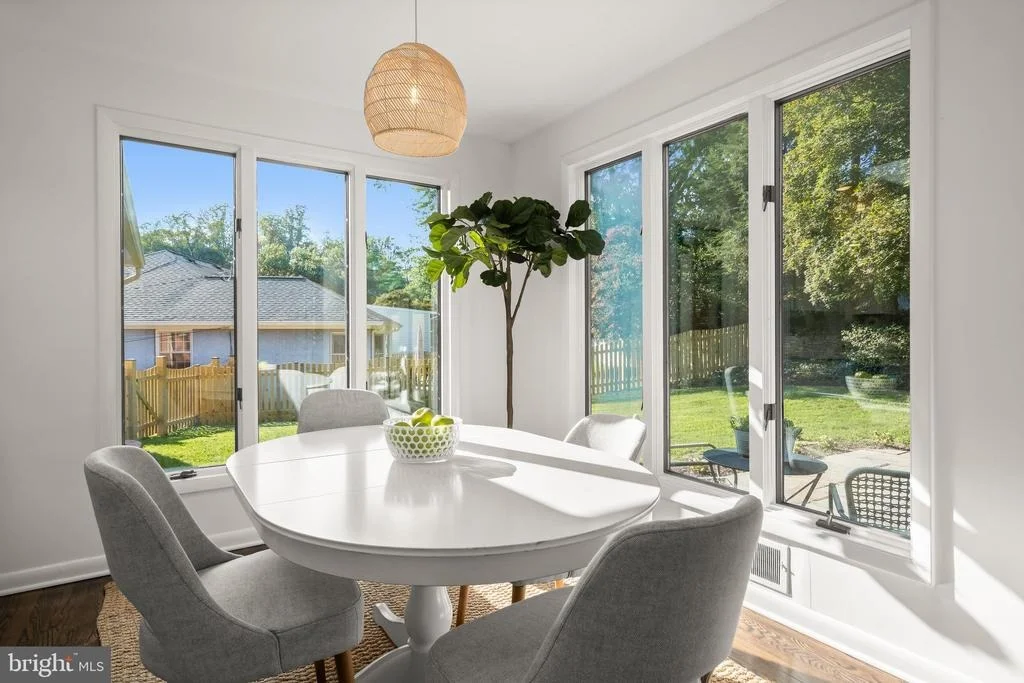 Photo of 6117 OVERLEA ROAD