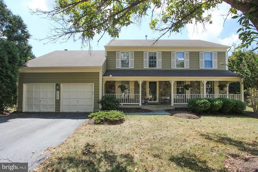 Photo of 2202 EAGLESHAM COURT