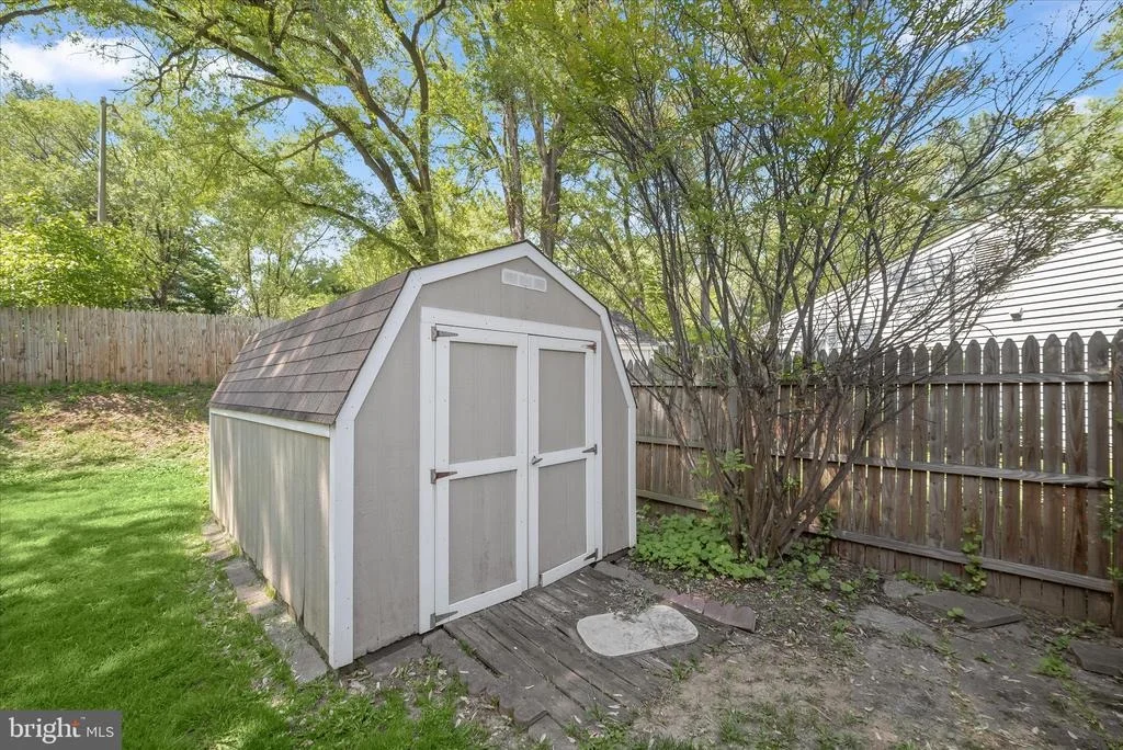 Photo of 17701 MILLCREST DRIVE