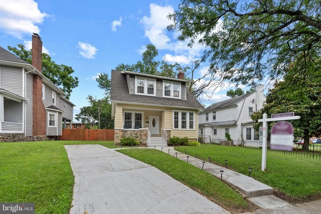 Photo of 3202 BARRINGTON ROAD