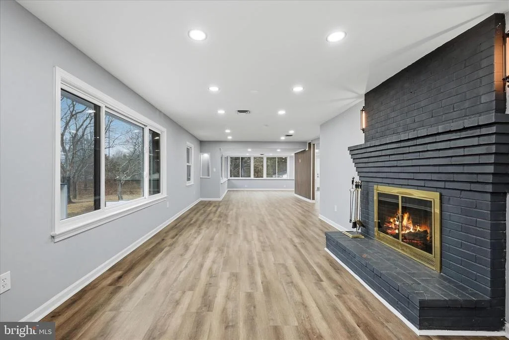 Photo of 2639 LOGMILL ROAD