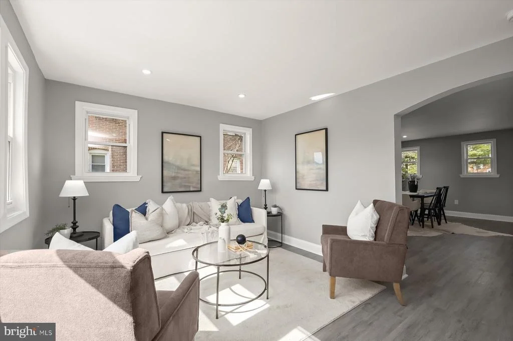 Photo of 750 CHARING CROSS ROAD