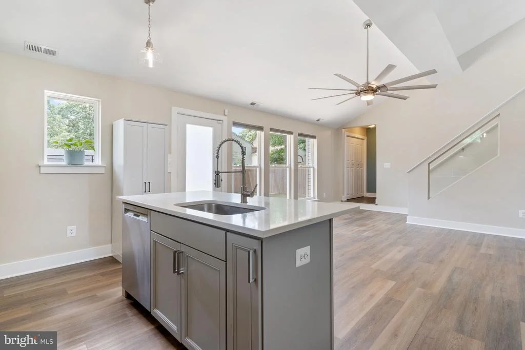 Photo of 508 SKYVIEW DRIVE