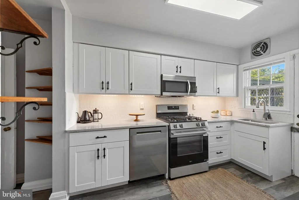 Photo of 4208 WESTVIEW ROAD