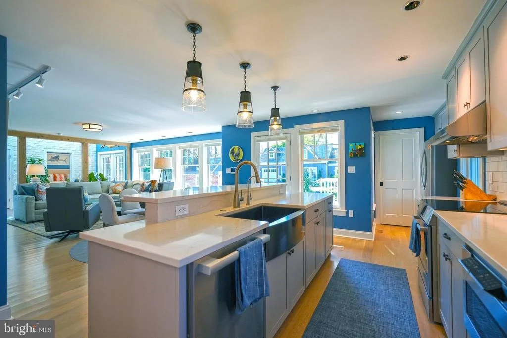 Photo of 410 PILOTTOWN ROAD