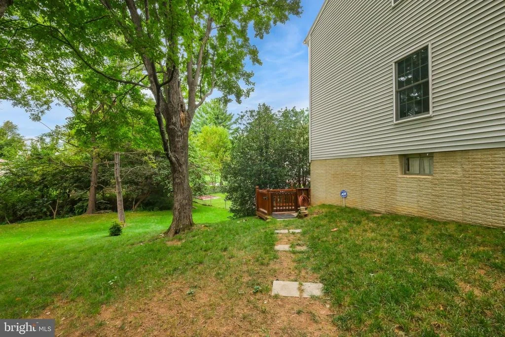 Photo of 118 SUMMIT HALL ROAD