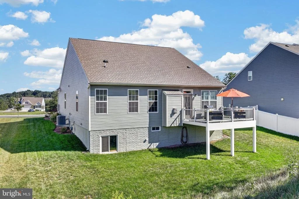 Photo of 322 LEHIGH DRIVE