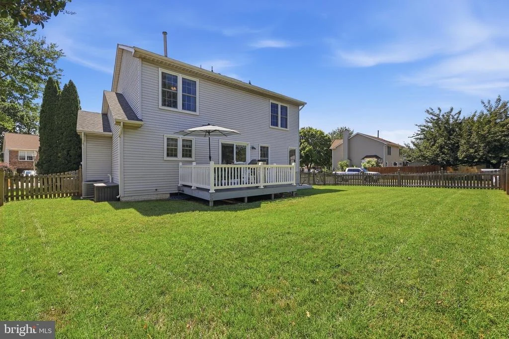 Photo of 1019 CHINABERRY DRIVE