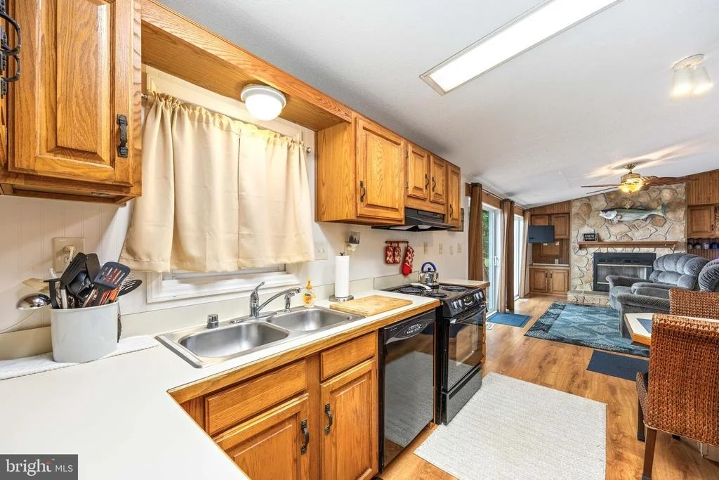 Photo of 7940 RIVERVIEW ROAD