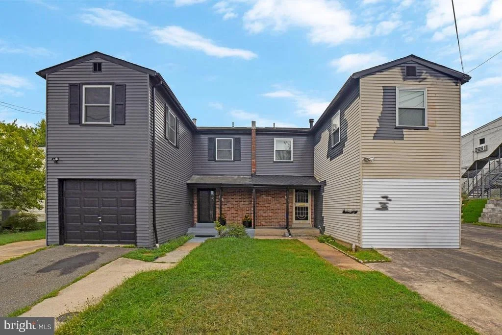 Photo of 1229 DELAFIELD PLACE NE