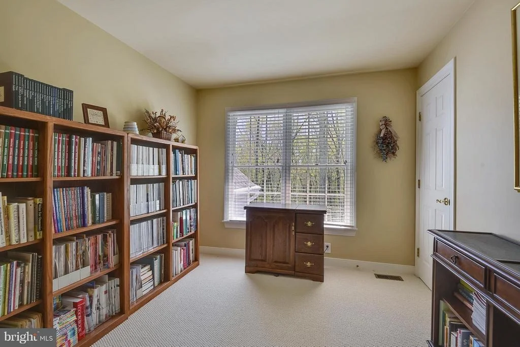 Photo of 704 FALLS ROAD