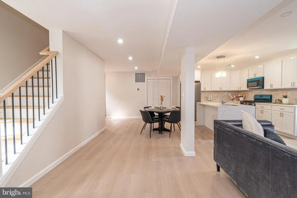 Photo of 1219 N POINT ROAD