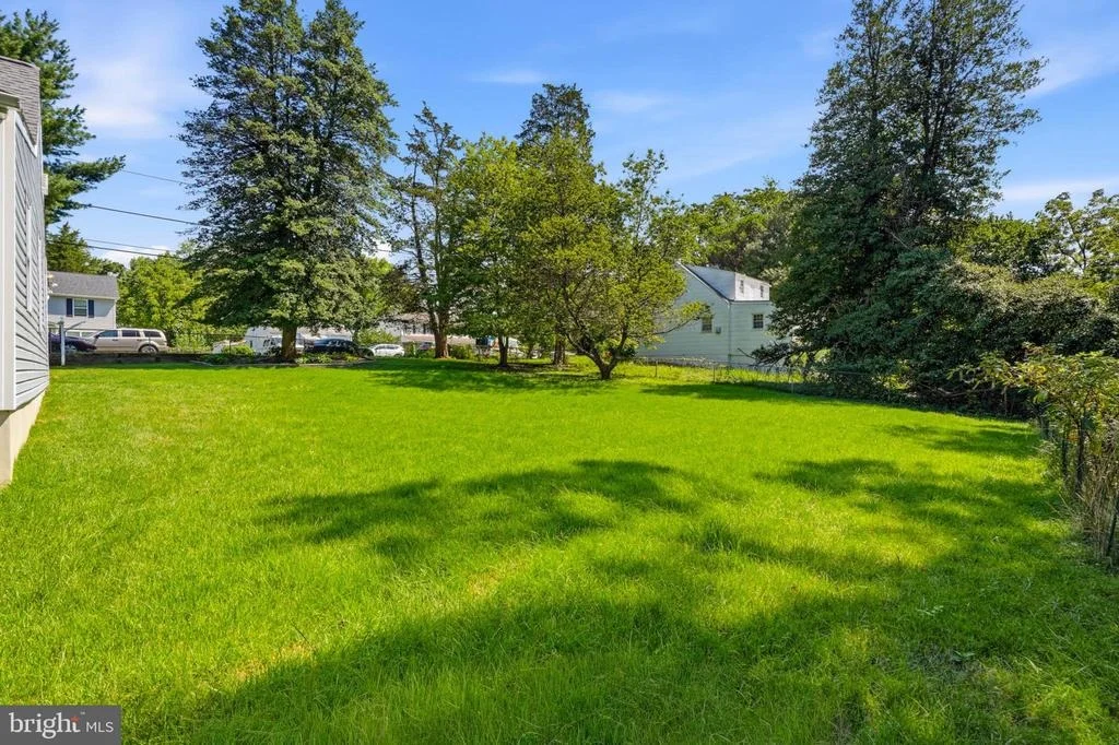 Photo of 6713 BOXWOOD DRIVE