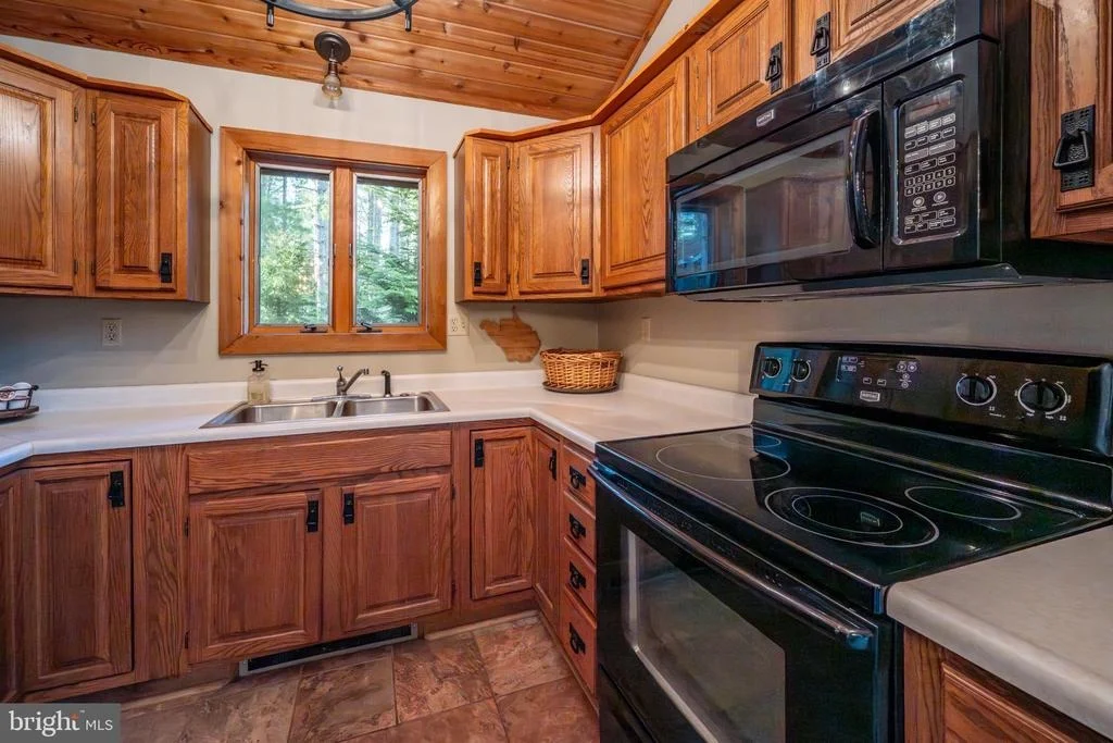 Photo of 11 VALLEY VIEW DRIVE