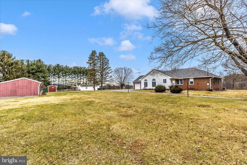 Photo of 3027 THURSTON ROAD