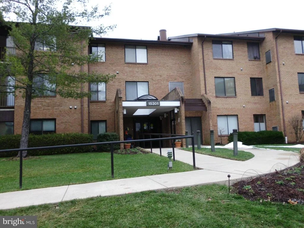 Photo of Unit 862D at 15301 PINE ORCHARD DRIVE