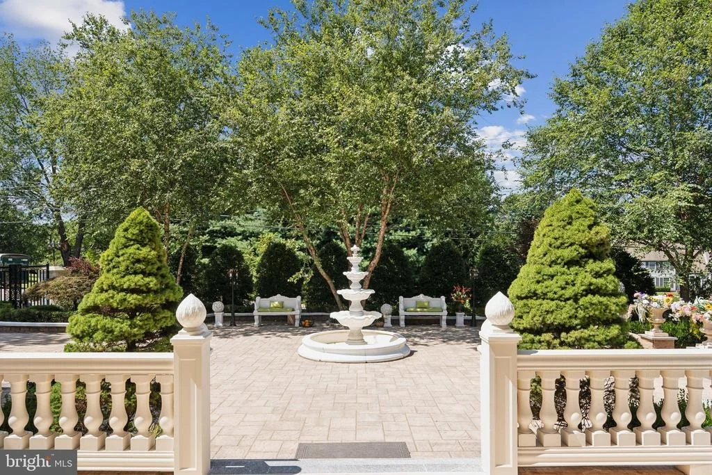 Photo of 423 SENECA ROAD