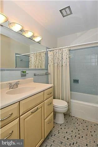 Photo of 17709 TREE LAWN DRIVE