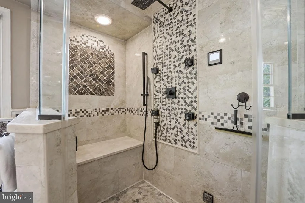 Photo of 7864 MEADOWGATE DRIVE