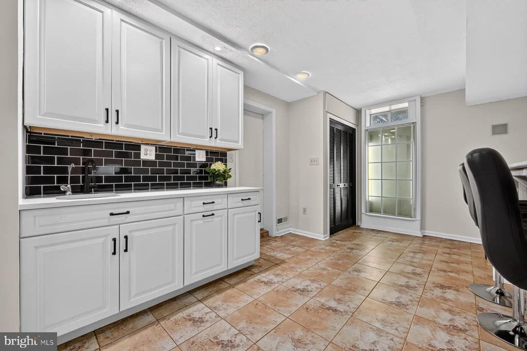 Photo of 8327 SAIL COURT