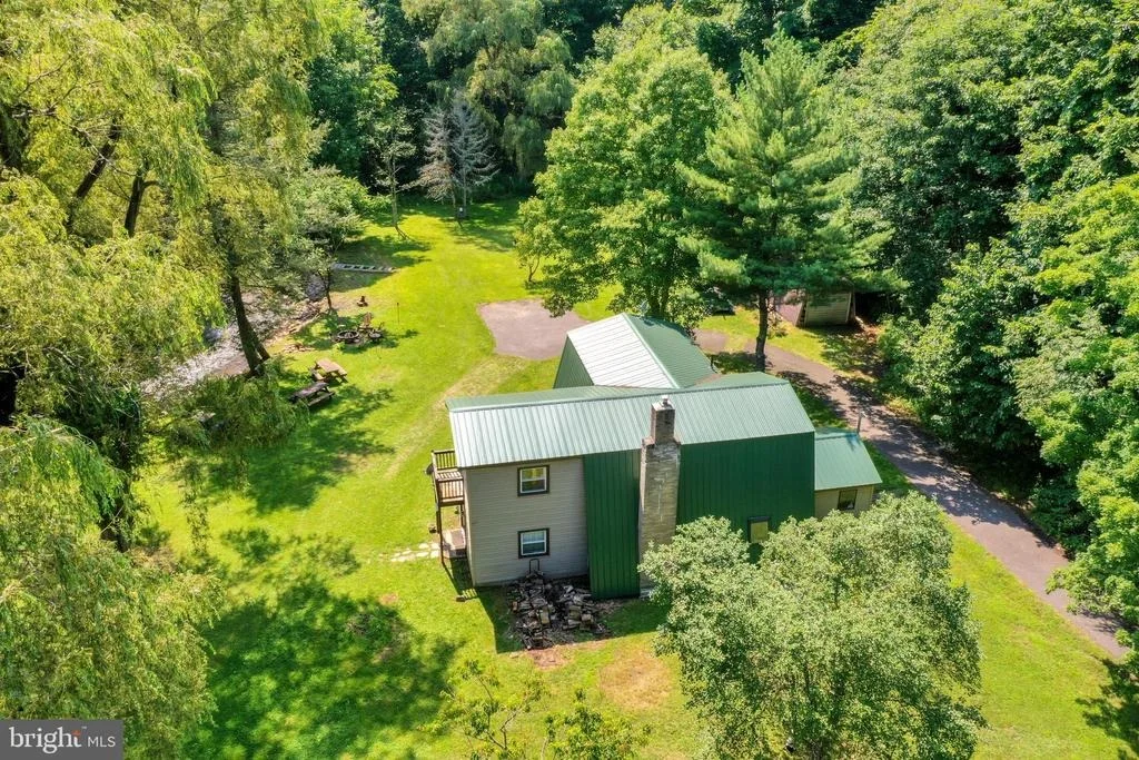 Photo of 4838 BEAR CREEK ROAD