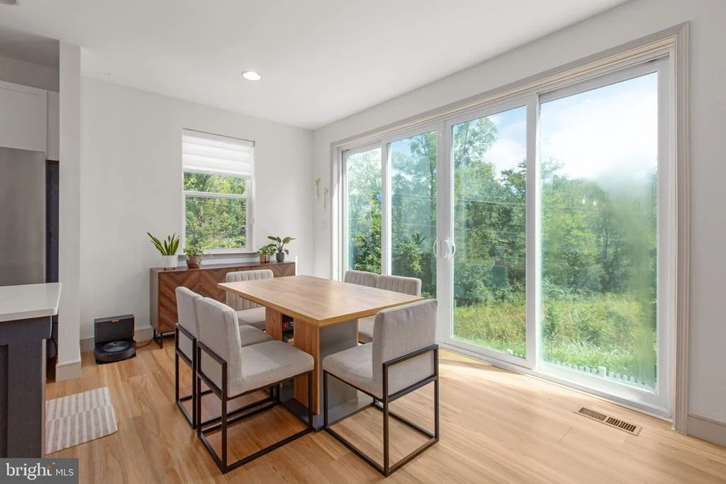 Photo of 725 ELECTRIC AVENUE