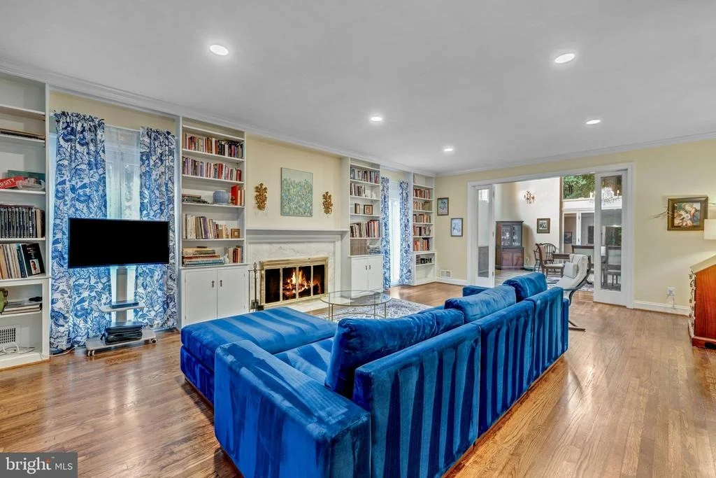 Photo of 1502 HIGHWOOD DRIVE