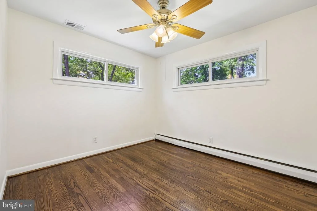 Photo of 816 MEADOW ROAD