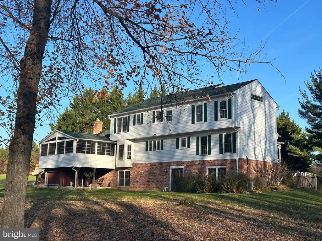 Photo of 16250 WHITEHAVEN ROAD