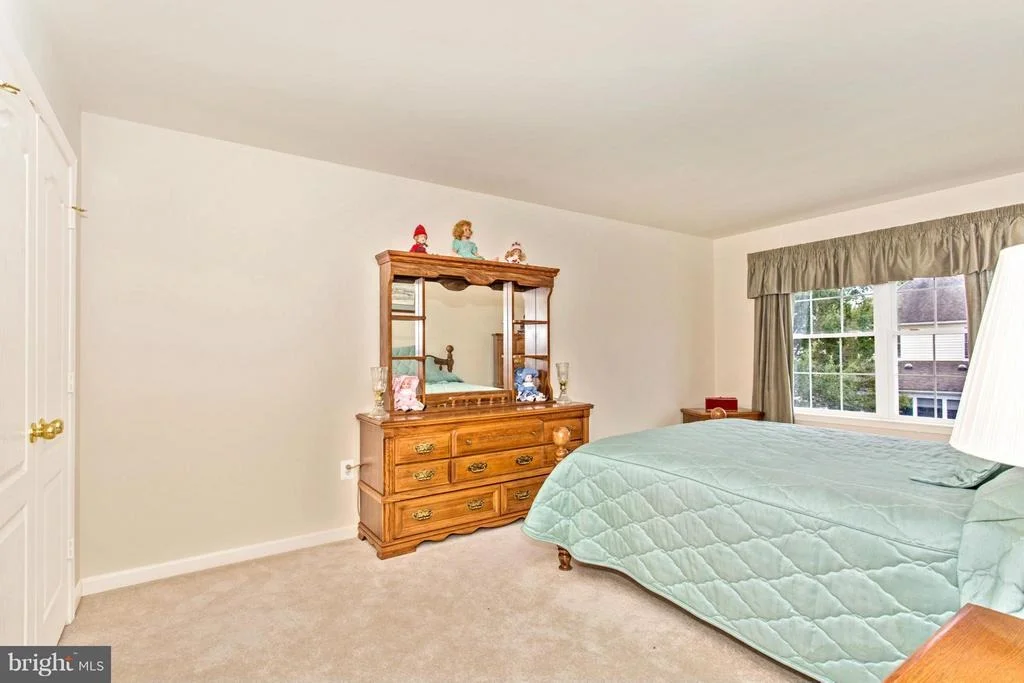 Photo of 2562 BEAR DEN ROAD