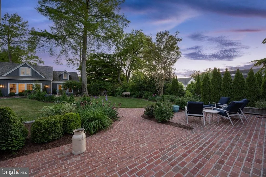 Photo of 410 PILOTTOWN ROAD