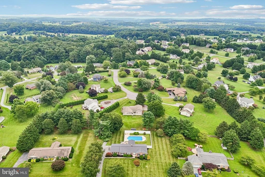 Photo of 2215 CHEROKEE DRIVE