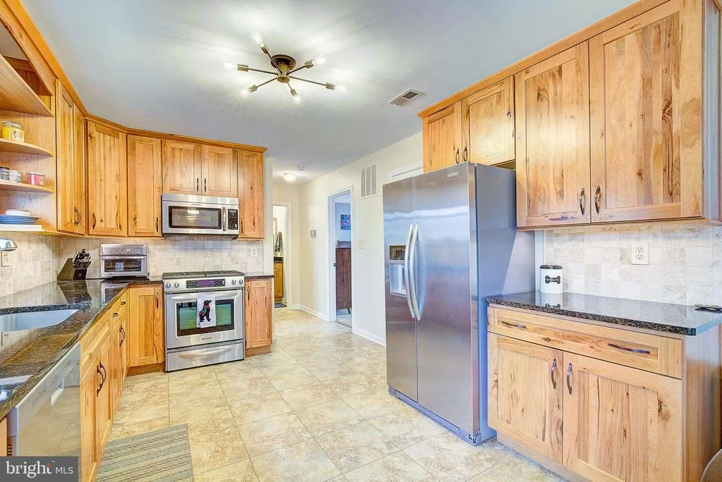 Photo of 9150 MACKALL ROAD