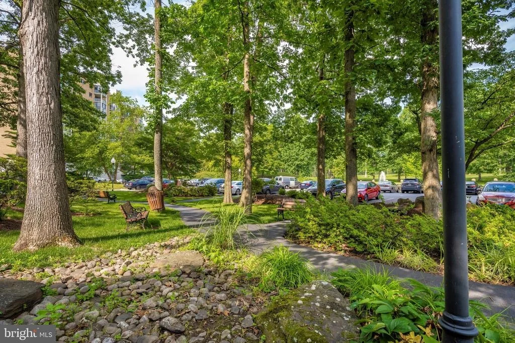 Photo of Unit 1104 at 15101 INTERLACHEN DRIVE
