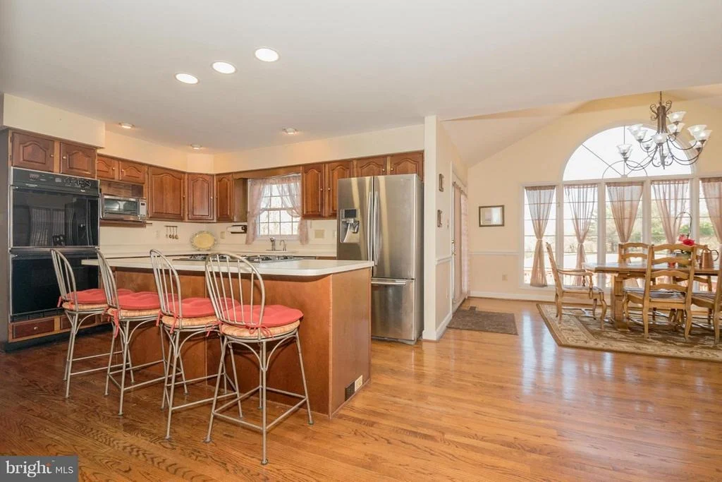 Photo of 9417 THORNEDIKE DRIVE