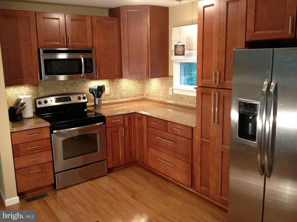 Photo of 11870 HIGHVIEW CIRCLE