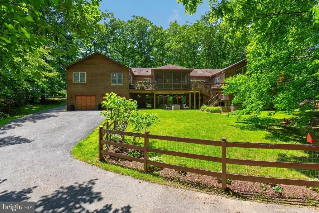 Photo of 1137 SUGARLOAF MOUNTAIN ROAD