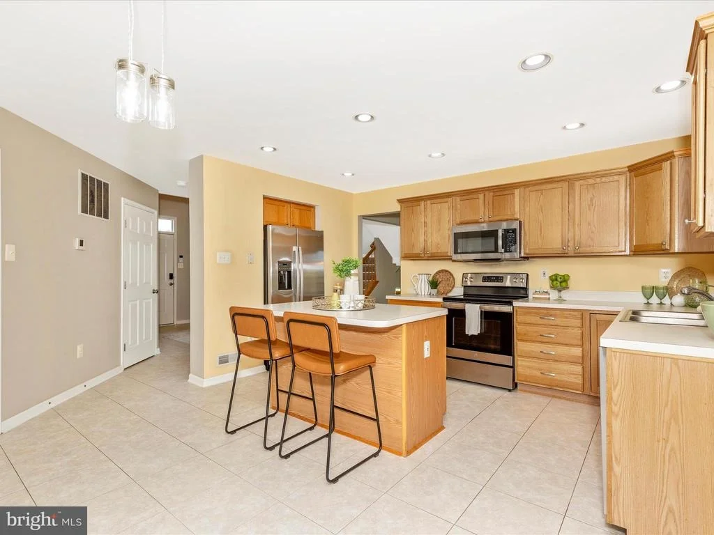 Photo of 1402 MARIAN WAY