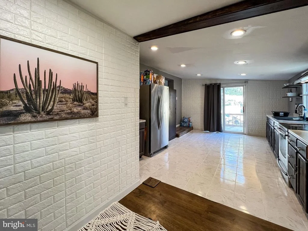 Photo of 18224 LAPPANS ROAD